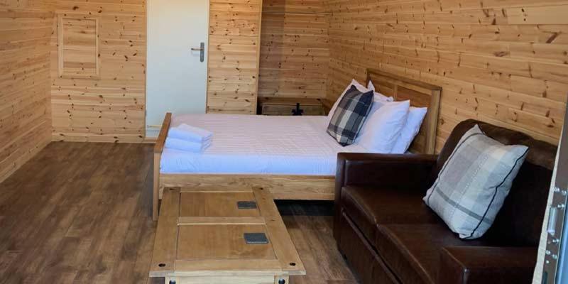 Hotel Superior Glamping Pod With Hot Tub à Frodsham Extérieur photo